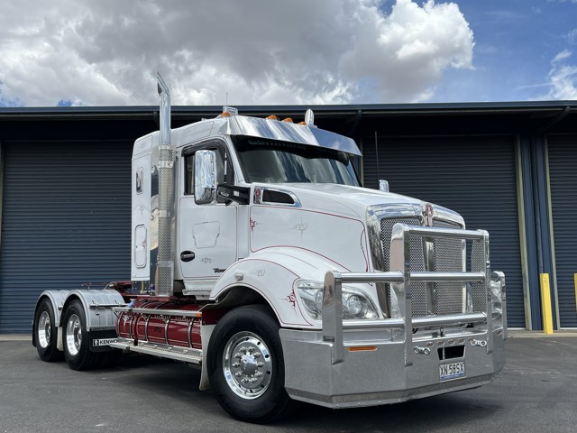 2020 Kenworth T610 thumbnail